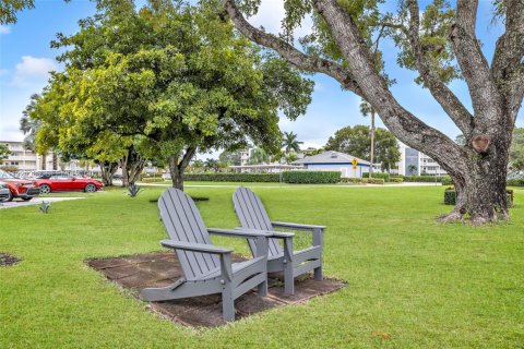 Condo in Deerfield Beach, Florida, 2 bedrooms  № 1982679 - photo 28