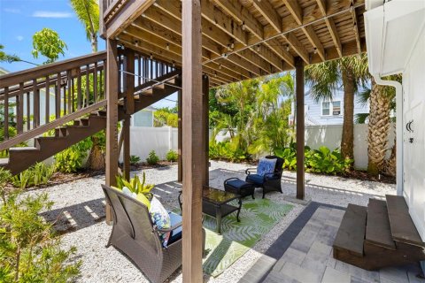 Immobilier commercial à vendre à Saint Pete Beach, Floride: 5 chambres, 224.92 m2 № 1884947 - photo 9