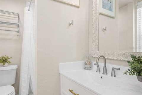 Immobilier commercial à vendre à Saint Pete Beach, Floride: 5 chambres, 224.92 m2 № 1884947 - photo 30