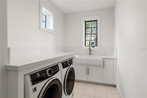 Condo in Lake Buena Vista, Florida, 5 bedrooms № 2157966 - photo 23
