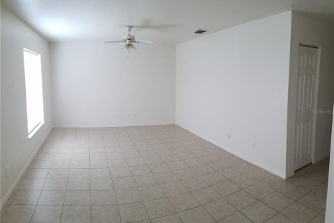 Immobilier commercial à vendre à Ocala, Floride: 6 chambres, 200.67 m2 № 2215003 - photo 2