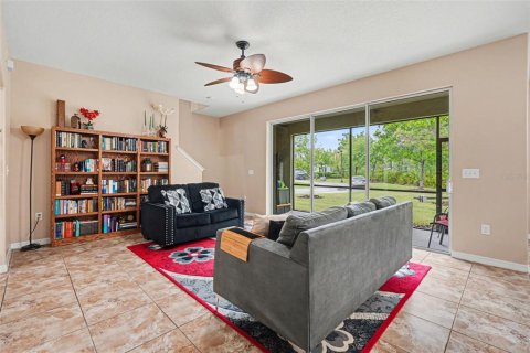 Townhouse in Tampa, Florida 3 bedrooms, 184.69 sq.m. № 2093983 - photo 7