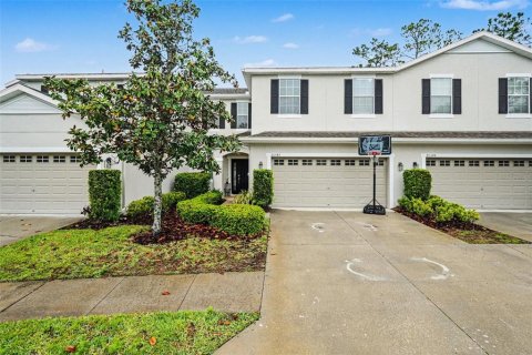 Townhouse in Tampa, Florida 3 bedrooms, 184.69 sq.m. № 2093983 - photo 5
