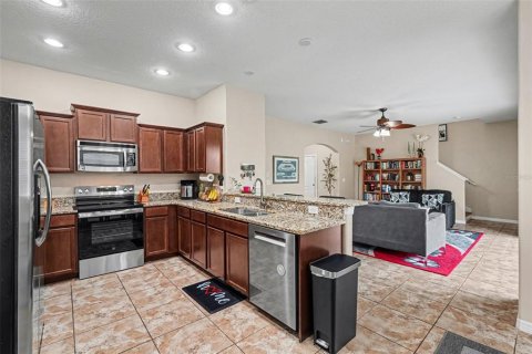 Townhouse in Tampa, Florida 3 bedrooms, 184.69 sq.m. № 2093983 - photo 15