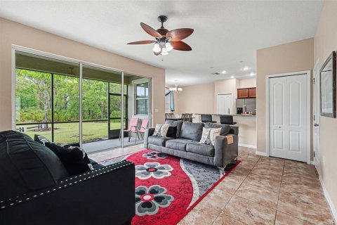 Townhouse in Tampa, Florida 3 bedrooms, 184.69 sq.m. № 2093983 - photo 8