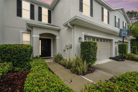 Townhouse in Tampa, Florida 3 bedrooms, 184.69 sq.m. № 2093983