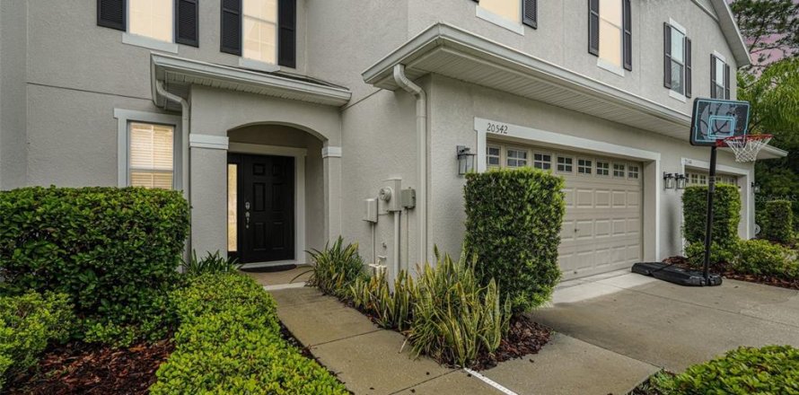 Townhouse in Tampa, Florida 3 bedrooms, 184.69 sq.m. № 2093983