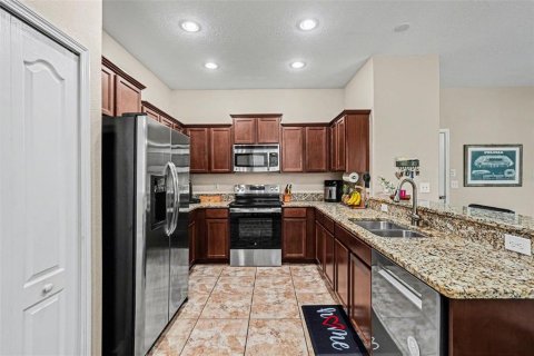 Townhouse in Tampa, Florida 3 bedrooms, 184.69 sq.m. № 2093983 - photo 13
