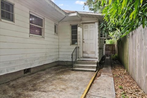 Propiedad comercial en venta en Winter Haven, Florida, 280.1 m2 № 1912131 - foto 8