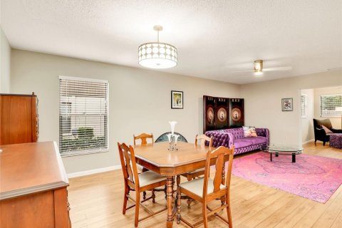 House in Sarasota, Florida 2 bedrooms, 134.8 sq.m. № 2092191 - photo 12