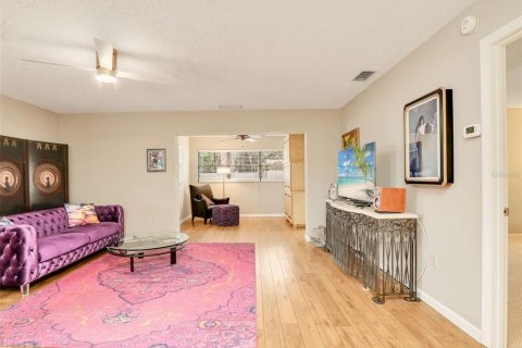 House in Sarasota, Florida 2 bedrooms, 134.8 sq.m. № 2092191 - photo 11