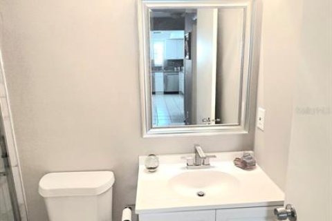 House in Sarasota, Florida 2 bedrooms, 134.8 sq.m. № 2092191 - photo 27