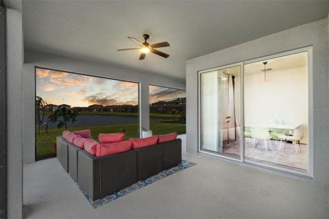 House in Parrish, Florida 4 bedrooms, 284.47 sq.m. № 1581095 - photo 5