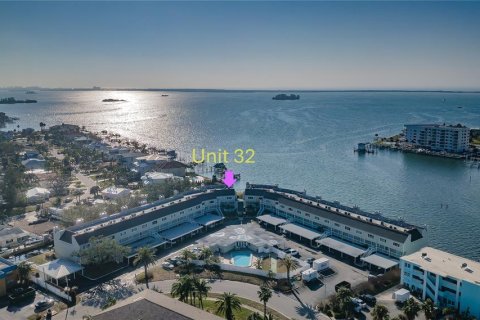 Condo in Dunedin, Florida, 2 bedrooms  № 2266991