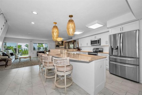 Condo in Dunedin, Florida, 2 bedrooms  № 2266991 - photo 29