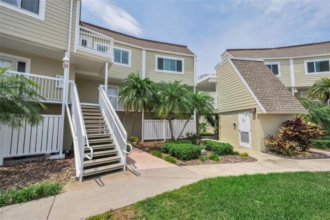 Condo in Dunedin, Florida, 2 bedrooms  № 2266991 - photo 5