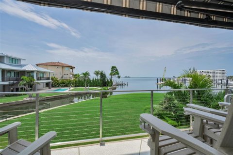 Condo in Dunedin, Florida, 2 bedrooms  № 2266991 - photo 13