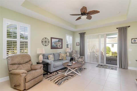 House in Sun City Center, Florida 2 bedrooms, 139.63 sq.m. № 1581765 - photo 6
