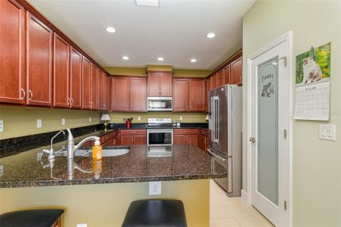 House in Sun City Center, Florida 2 bedrooms, 139.63 sq.m. № 1581765 - photo 12