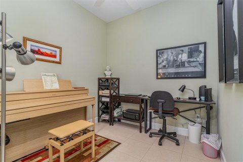 House in Sun City Center, Florida 2 bedrooms, 139.63 sq.m. № 1581765 - photo 21