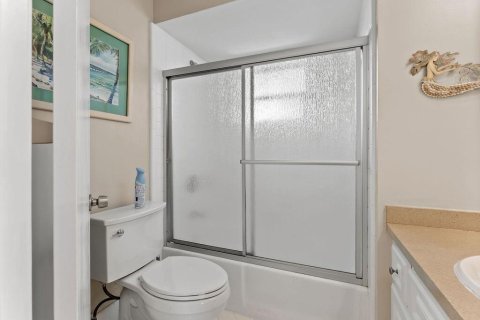Villa ou maison à vendre à St. Lucie, Floride: 3 chambres, 195.84 m2 № 2417764 - photo 24
