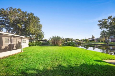 House in Orlando, Florida 3 bedrooms, 140.65 sq.m. № 1904240 - photo 20