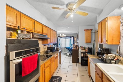 House in Orlando, Florida 3 bedrooms, 140.65 sq.m. № 1904240 - photo 16