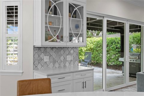 Casa en venta en Tampa, Florida, 4 dormitorios, 266.26 m2 № 1822990 - foto 13