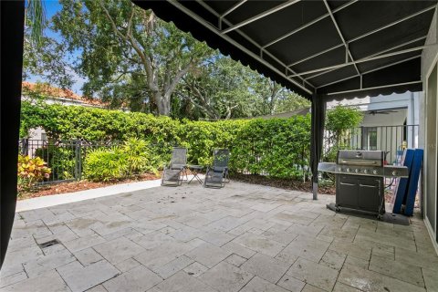 Casa en venta en Tampa, Florida, 4 dormitorios, 266.26 m2 № 1822990 - foto 14
