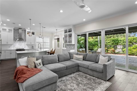Casa en venta en Tampa, Florida, 4 dormitorios, 266.26 m2 № 1822990 - foto 22