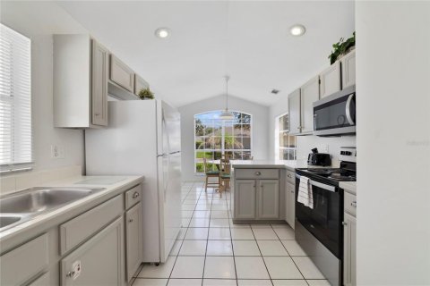 Villa ou maison à vendre à Haines City, Floride: 4 chambres, 212.19 m2 № 2226326 - photo 9