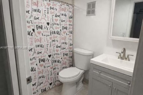 Apartment in Plantation, Florida 2 bedrooms, 88.44 sq.m. № 2041414 - photo 3