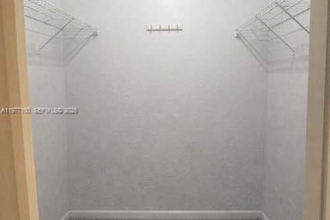 Apartment in Plantation, Florida 2 bedrooms, 88.44 sq.m. № 2041414 - photo 5