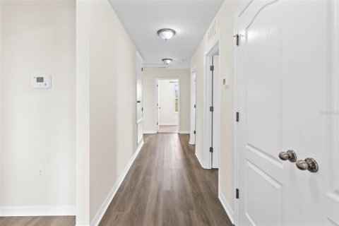 Villa ou maison à vendre à New Port Richey, Floride: 4 chambres, 252.32 m2 № 2215388 - photo 2