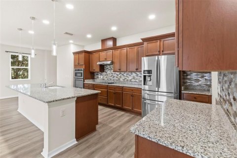 Villa ou maison à vendre à New Port Richey, Floride: 4 chambres, 252.32 m2 № 2215388 - photo 5
