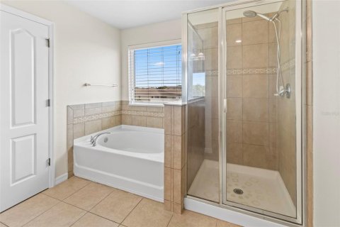 Villa ou maison à vendre à New Port Richey, Floride: 4 chambres, 252.32 m2 № 2215388 - photo 29