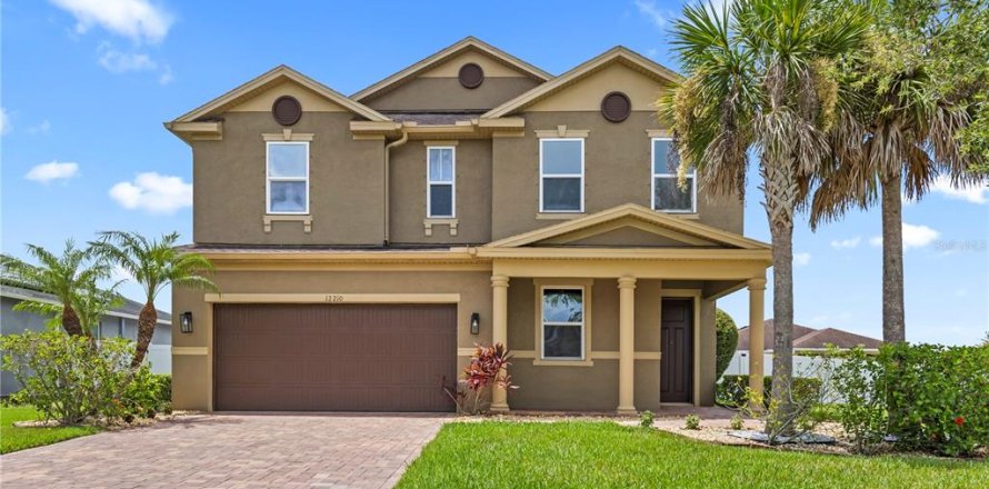 Villa ou maison à New Port Richey, Floride 4 chambres, 252.32 m2 № 2215388