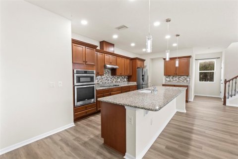 Villa ou maison à vendre à New Port Richey, Floride: 4 chambres, 252.32 m2 № 2215388 - photo 8