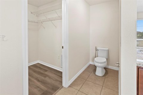 Villa ou maison à vendre à New Port Richey, Floride: 4 chambres, 252.32 m2 № 2215388 - photo 30