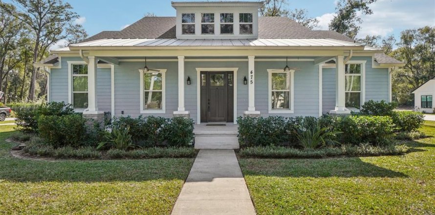 Casa en Lake Helen, Florida 4 dormitorios, 211.35 m2 № 1823163