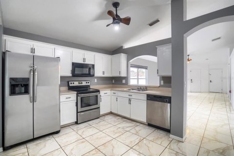 Casa en venta en Seffner, Florida, 3 dormitorios, 120.4 m2 № 2287345 - foto 9