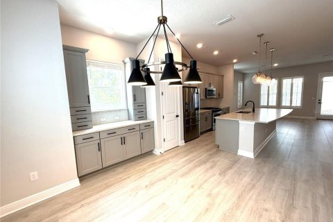 Снять в аренду таунхаус в Сент-Питерсберг, Флорида 6 комнат, 165.27м2, № 1845121 - фото 8