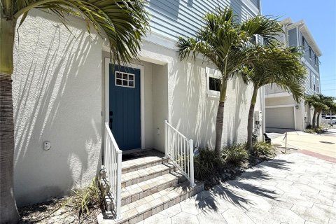 Снять в аренду таунхаус в Сент-Питерсберг, Флорида 6 комнат, 165.27м2, № 1845121 - фото 29