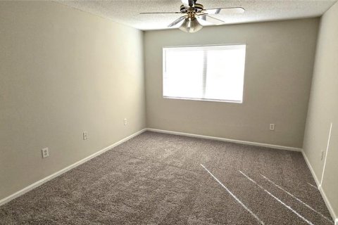 Condominio en venta en Kissimmee, Florida, 2 dormitorios, 94.02 m2 № 1719453 - foto 11
