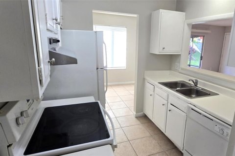 Condominio en venta en Kissimmee, Florida, 2 dormitorios, 94.02 m2 № 1719453 - foto 7