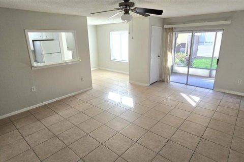 Condominio en venta en Kissimmee, Florida, 2 dormitorios, 94.02 m2 № 1719453 - foto 6