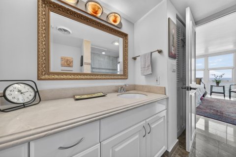 Condo in Pompano Beach, Florida, 2 bedrooms  № 2177346 - photo 29