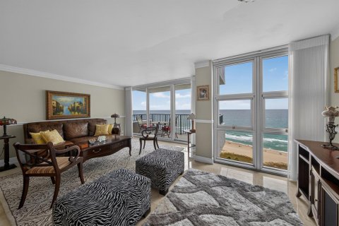 Condo in Pompano Beach, Florida, 2 bedrooms  № 2177346 - photo 12
