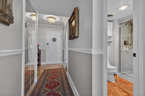 Condo in Pompano Beach, Florida, 2 bedrooms  № 2177346 - photo 11