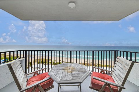 Condo in Pompano Beach, Florida, 2 bedrooms  № 2177346